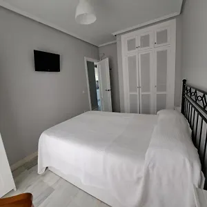https://a-800-metros-de-la-playa-la-barrosa.es-andalucia.com